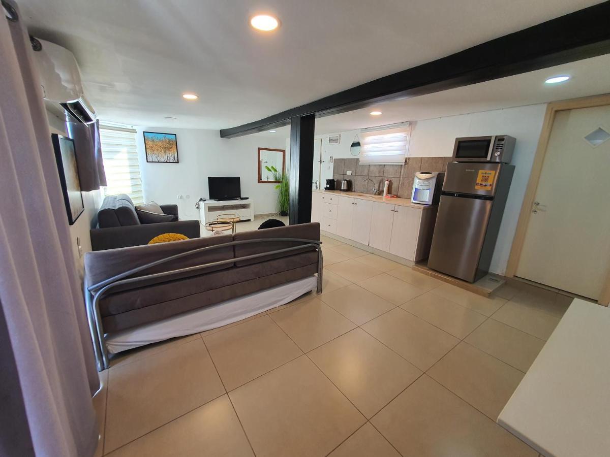 Barak Royal Suites 20 Sea View - ג'קוזי בחצר ומרפסות עם נוף לים Eilat Buitenkant foto