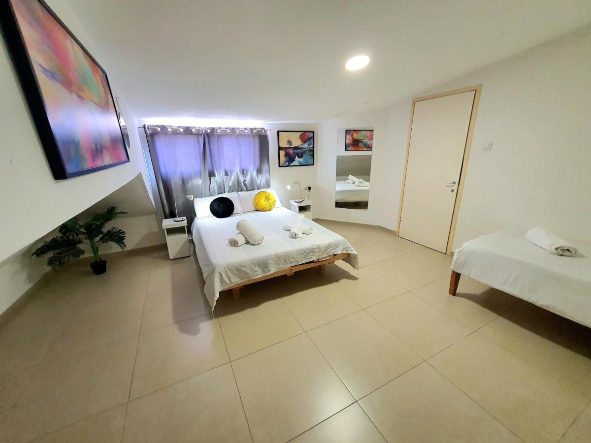 Barak Royal Suites 20 Sea View - ג'קוזי בחצר ומרפסות עם נוף לים Eilat Buitenkant foto