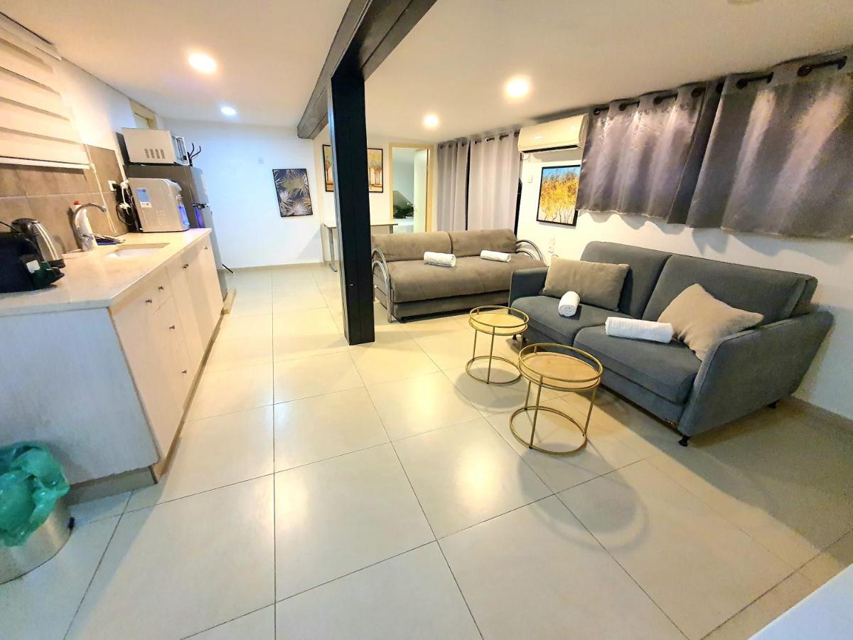Barak Royal Suites 20 Sea View - ג'קוזי בחצר ומרפסות עם נוף לים Eilat Buitenkant foto