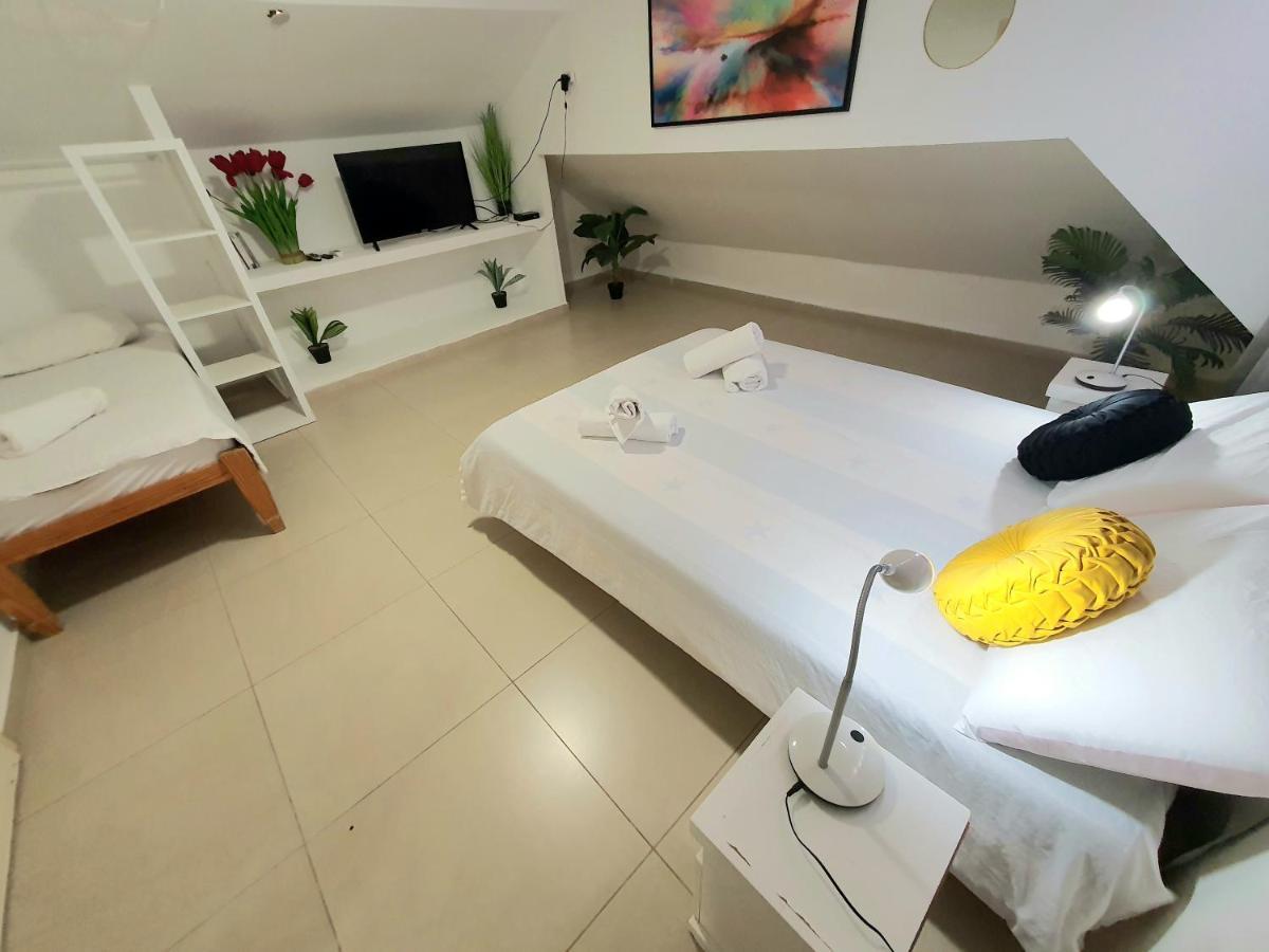 Barak Royal Suites 20 Sea View - ג'קוזי בחצר ומרפסות עם נוף לים Eilat Buitenkant foto